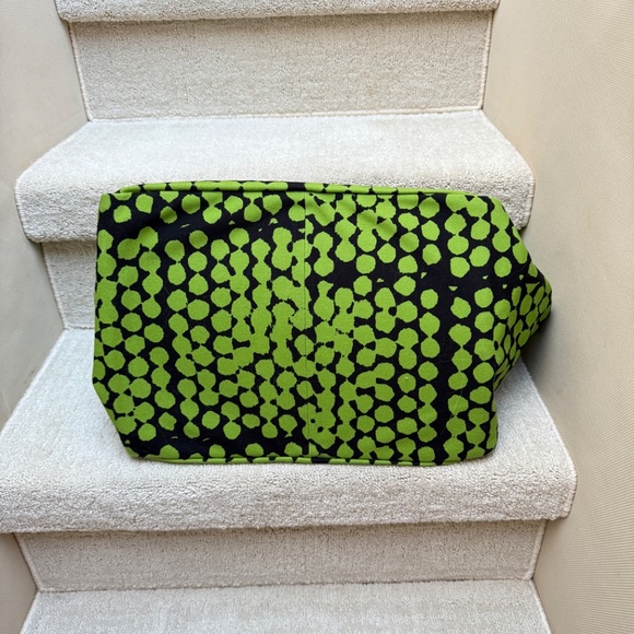 Bottega Veneto Canvas Vache Bubble Bag in Black & Green - Picture 2 of 6